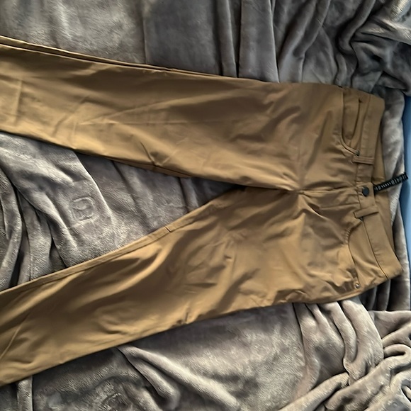 Lululemon Men’s Pants - Picture 1 of 3